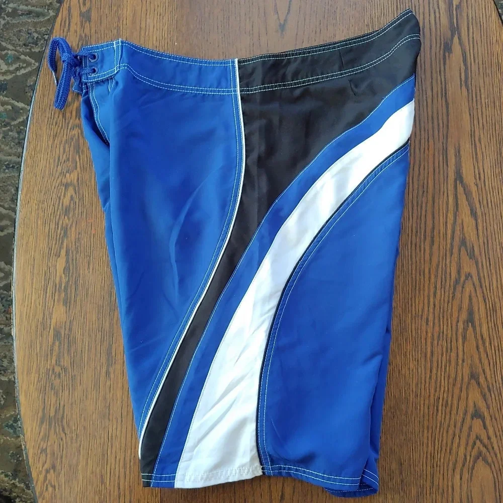 Beach Rays Blue, Black, White Board Shorts Swim Trunks Size Men's 38